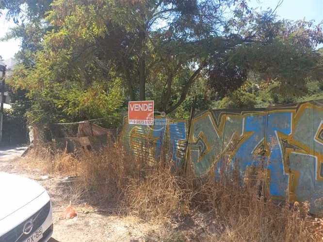 Sitio en venta en La Reina