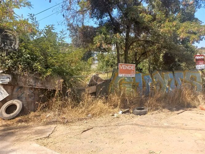 Sitio en venta en La Reina