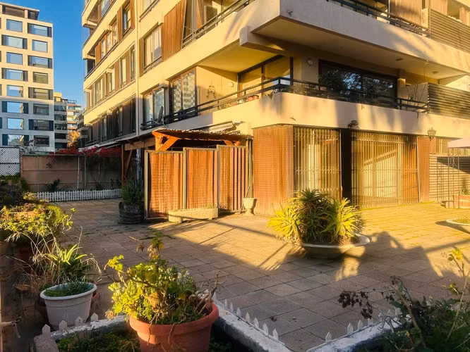 180 Mt2 De Terraza / Los Leones / Lota