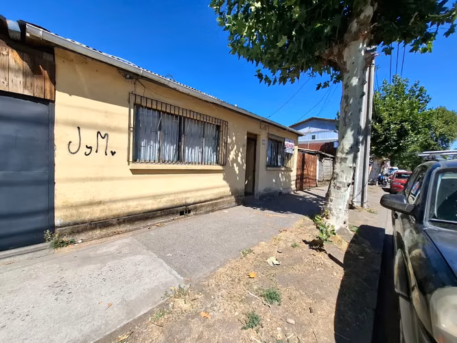 EN VENTA CENTRICA PROPIEDAD  998 mtrs2 AVDA. BRASIL-CHILLÁN