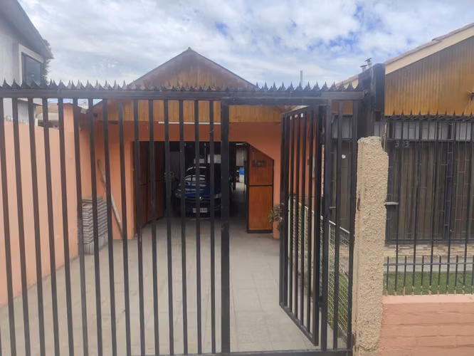 VENTA CASA 4HAB 2BA MAIPÚ