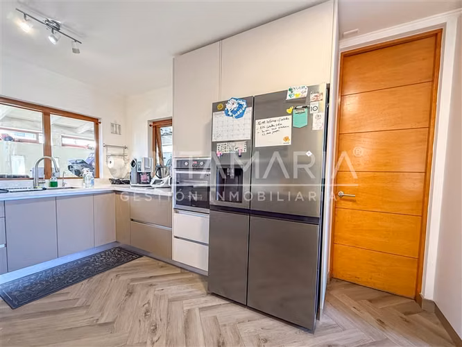 Casa en venta de 4 dorm. en Concepción