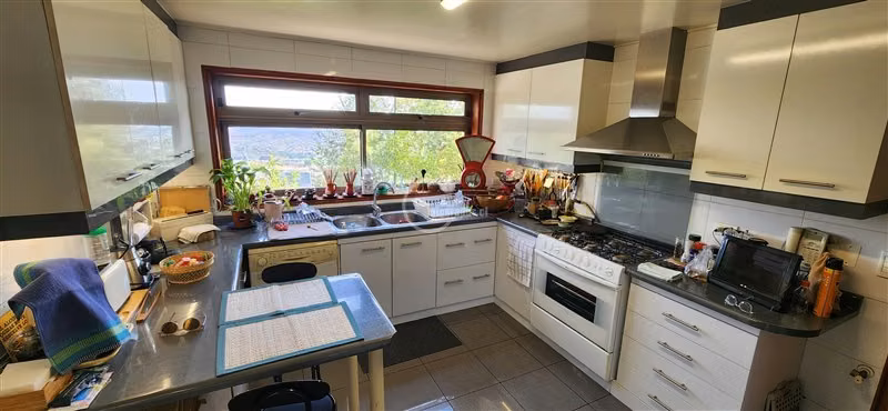 Casa en venta de 7 dorm. en Huechuraba - Imagen 4