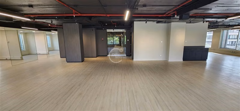 Oficina en arriendo en Vitacura