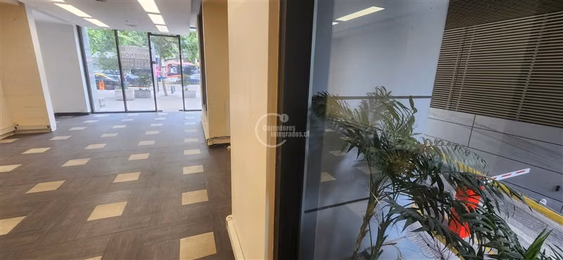 Local Comercial en arriendo en Vitacura