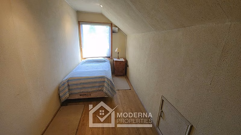 Casa en venta de 6 dorm. en La Cruz
