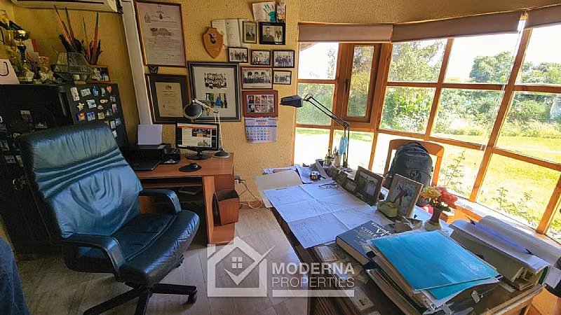 Casa en venta de 6 dorm. en La Cruz