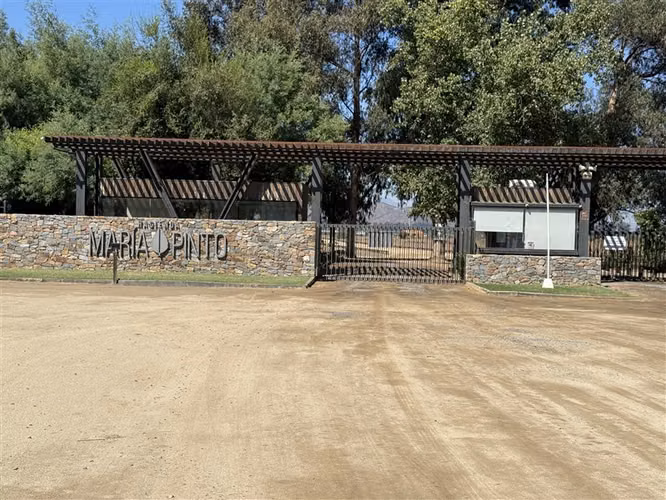 Parcela en venta en María Pinto