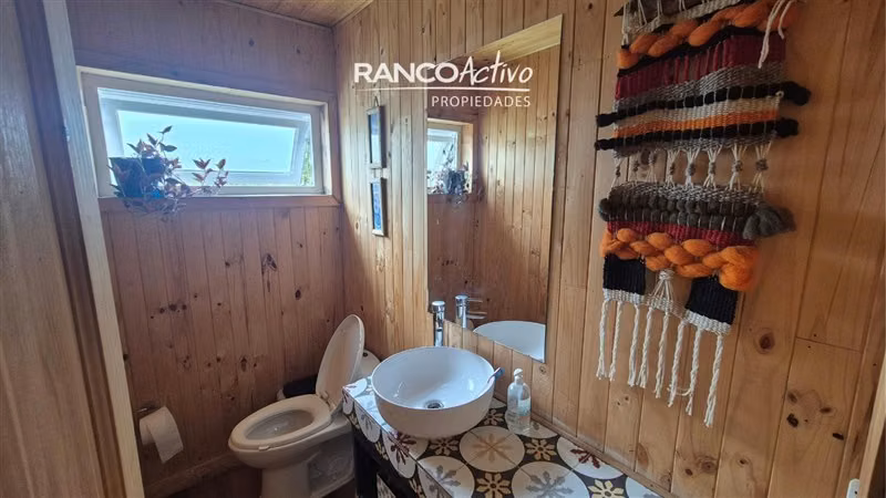 En venta casa en parcela 4 dorm y piscina cerca Valdivia