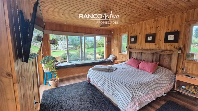 En venta casa en parcela 4 dorm y piscina cerca Valdivia