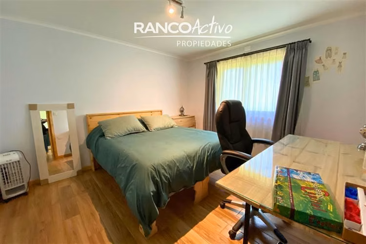 Casa 4D/3B en parcela 5.000 m2 con piscina en Quillon