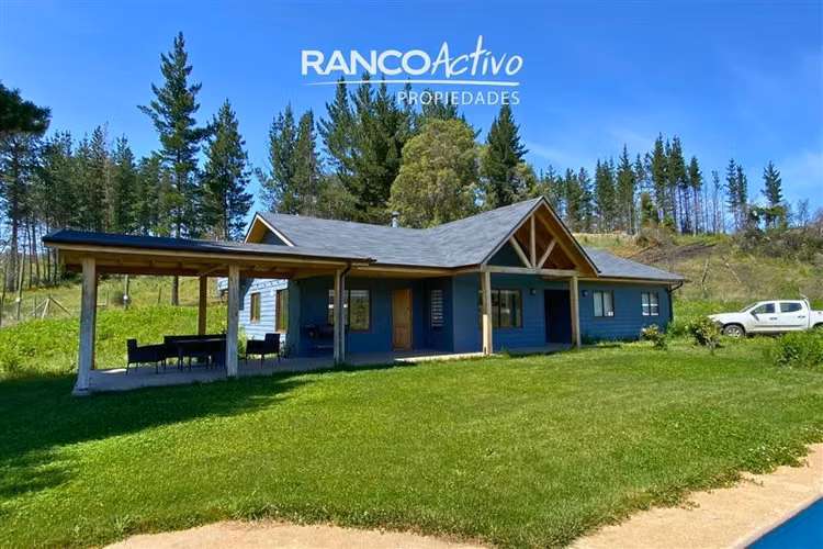 Casa 4D/3B en parcela 5.000 m2 con piscina en Quillon
