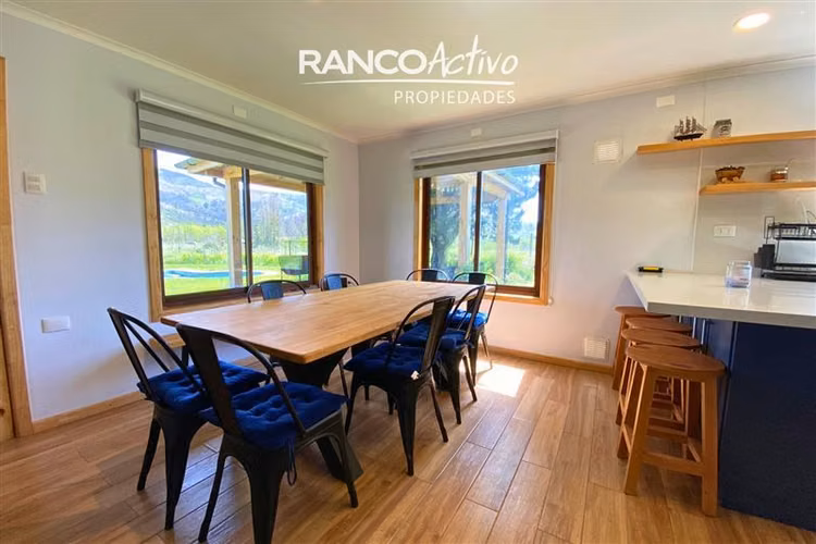 Casa 4D/3B en parcela 5.000 m2 con piscina en Quillon