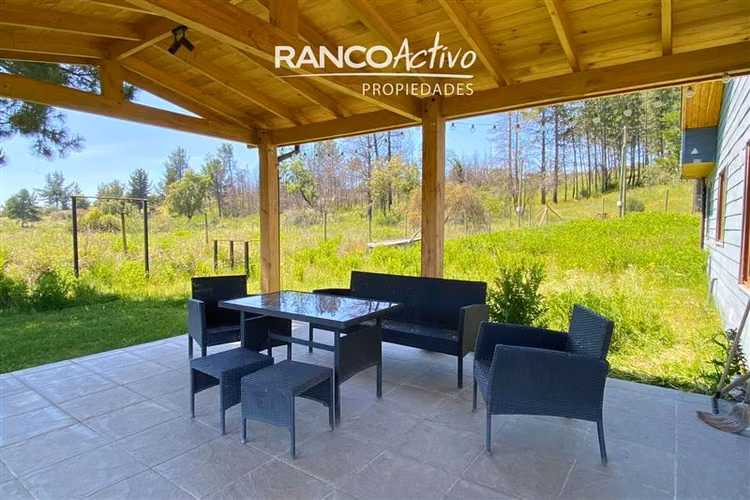 Casa 4D/3B en parcela 5.000 m2 con piscina en Quillon