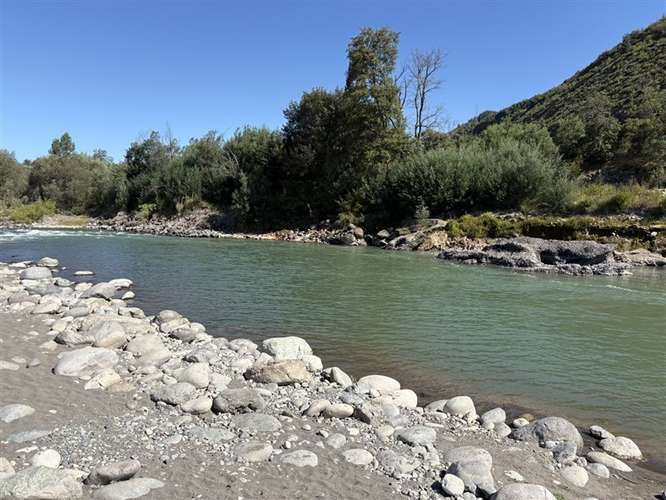 Parcela en venta con tres cabañas en San Fabián, Chillán - Imagen 12