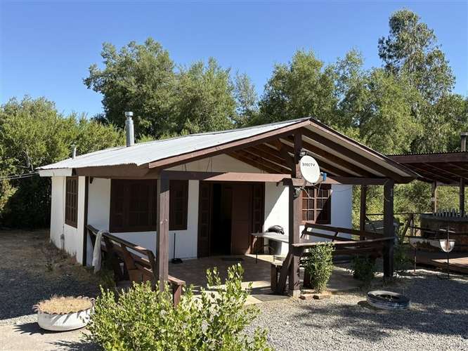 Parcela en venta con tres cabañas en San Fabián, Chillán - Imagen 2