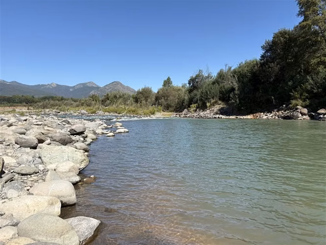 Parcela en venta con tres cabañas en San Fabián, Chillán