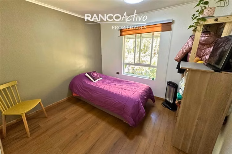 Casa y Parcela 6100m2 con Orilla de Río a 20 Min de Valdivia