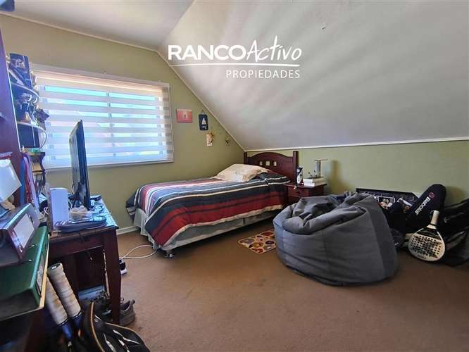 Se vende hermosa casa 4D/2B, Isla Teja, Valdivia. - Imagen 17