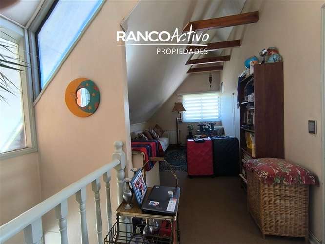 Se vende hermosa casa 4D/2B, Isla Teja, Valdivia. - Imagen 14