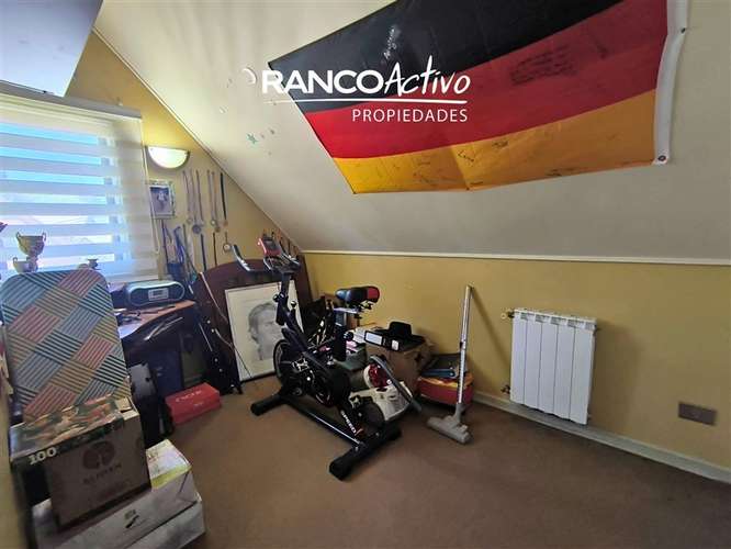 Se vende hermosa casa 4D/2B, Isla Teja, Valdivia. - Imagen 19