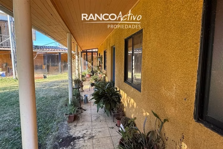 Se vende gran casa y campo agricola en Cabrero