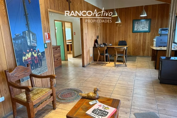 Vende Propiedad Operativa con Oficinas y Talleres en Arauco
