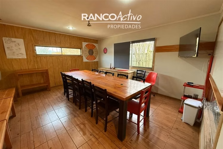 Vende Propiedad Operativa con Oficinas y Talleres en Arauco
