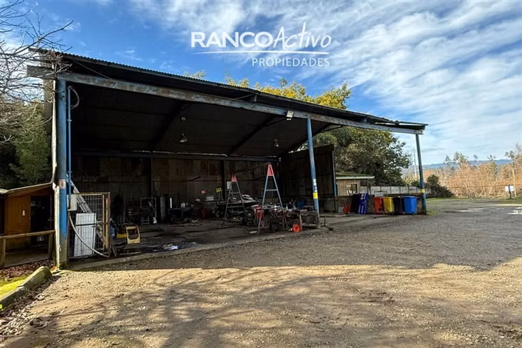Vende Propiedad Operativa con Oficinas y Talleres en Arauco