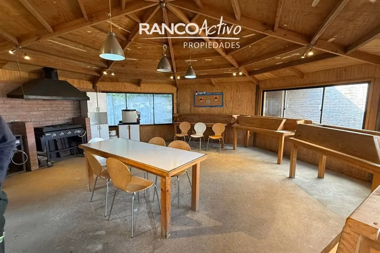 Vende Propiedad Operativa con Oficinas y Talleres en Arauco