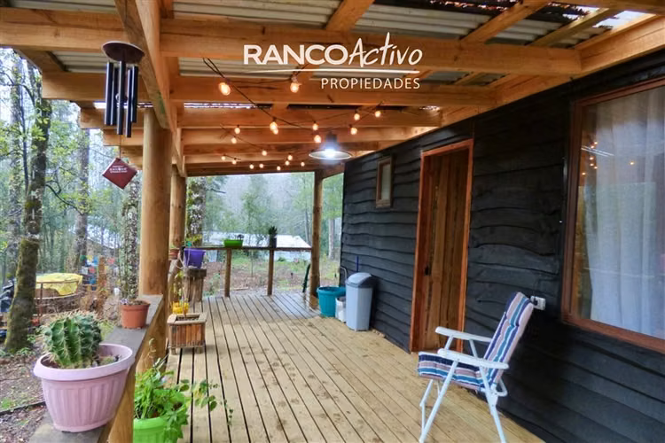 Parcela con Casa, cabaña y tinaja en venta en Villarrica