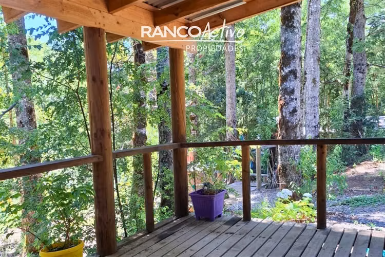 Parcela con Casa, cabaña y tinaja en venta en Villarrica