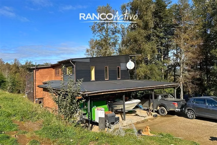 Casa en venta de 5 dorm. en Valdivia