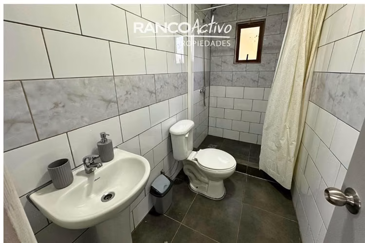 Casa en venta de 5 dorm. en Valdivia