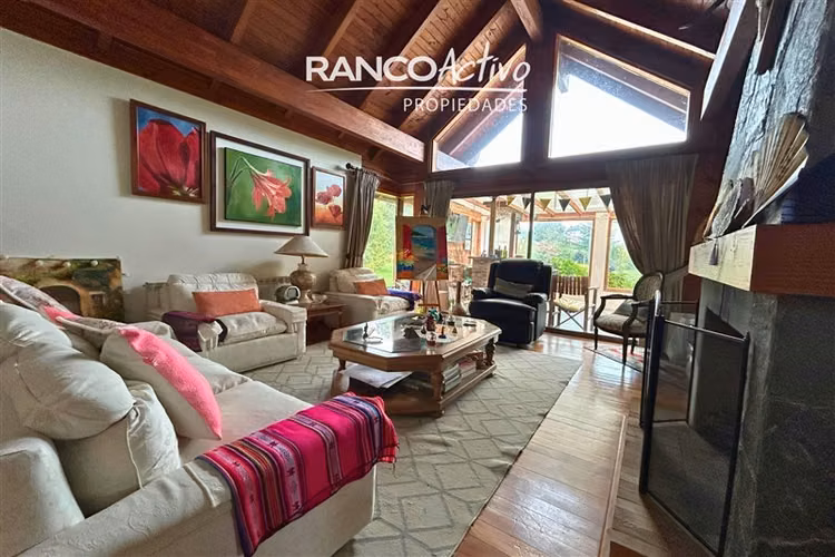 Hermosa y Amplia casa en venta, Botrolhue, Temuco