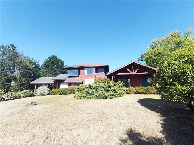 Casa en venta a pasos del centro de Villarrica