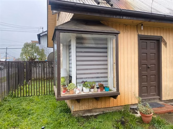 Gran oportunidad, terreno con cuatro casas