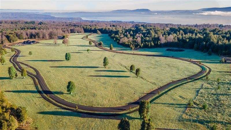 Parcela en exclusivo Proyecto de Pucón, gran vista al Volcán