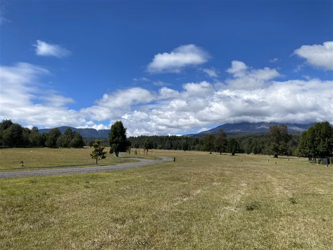 Parcela en exclusivo Proyecto de Pucón, gran vista al Volcán