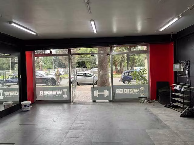 Local Comercial de 130 m2 Av Pablo Neruda (154370)