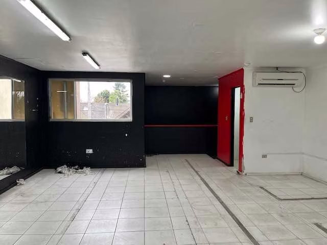 Local Comercial de 130 m2 Av Pablo Neruda (154370)