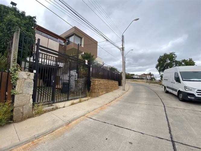 Casa en venta calle Del Nogal de 3 dorm. en Quilpué