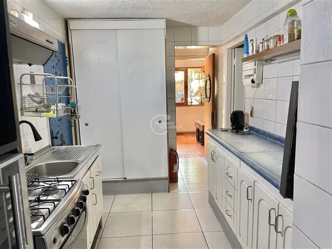 Casa en venta de 4 dorm.+ servicios. en Las Condes - Imagen 14
