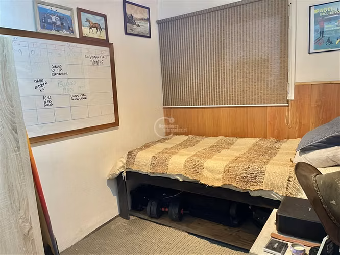 Casa en venta de 4 dorm.+ servicios. en Las Condes