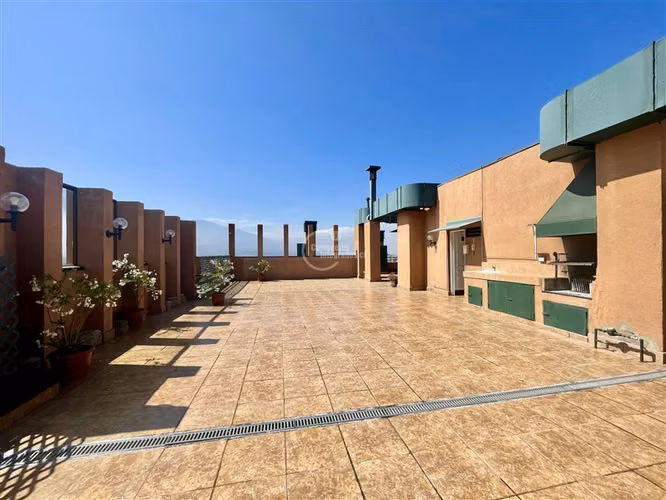 Amplio departamento, 3 dorm más servicio, terraza gran vista - Imagen 22