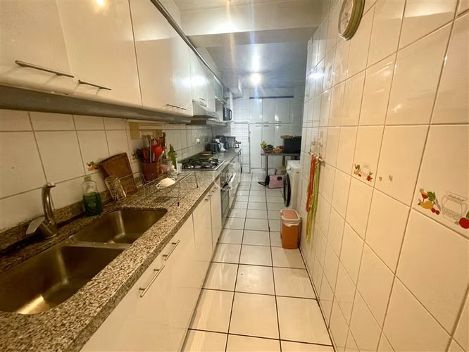 Amplio departamento, 3 dorm más servicio, terraza gran vista - Imagen 17