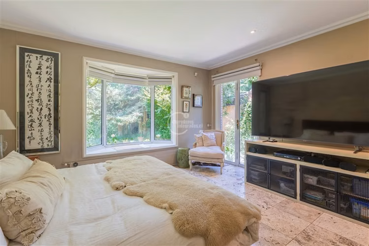 Casa estilo inglés, exclusiva en Las Lomas de La Dehesa