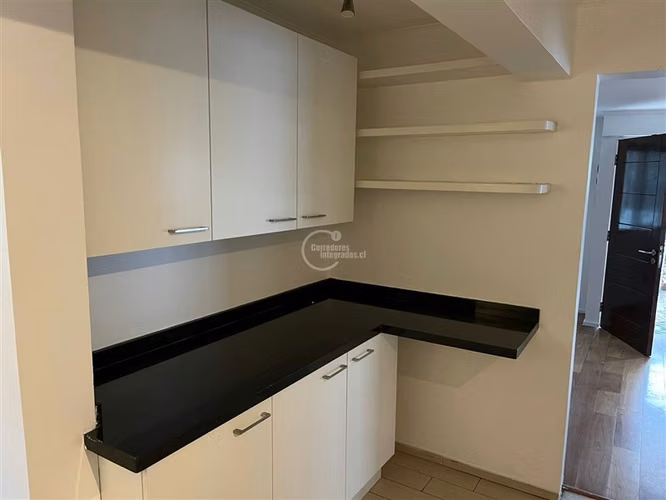 Casa en venta de 5 dorm. en Las Condes