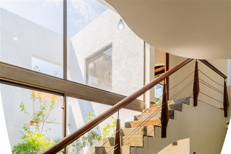 Encanto arquitectónico y vida familiar en Quinchamalí