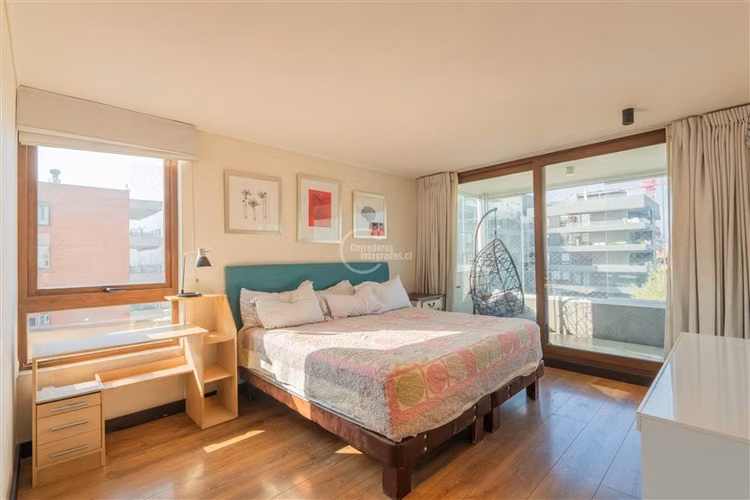 Vitacura: luminoso depto con terraza y vista despejada - Imagen 15
